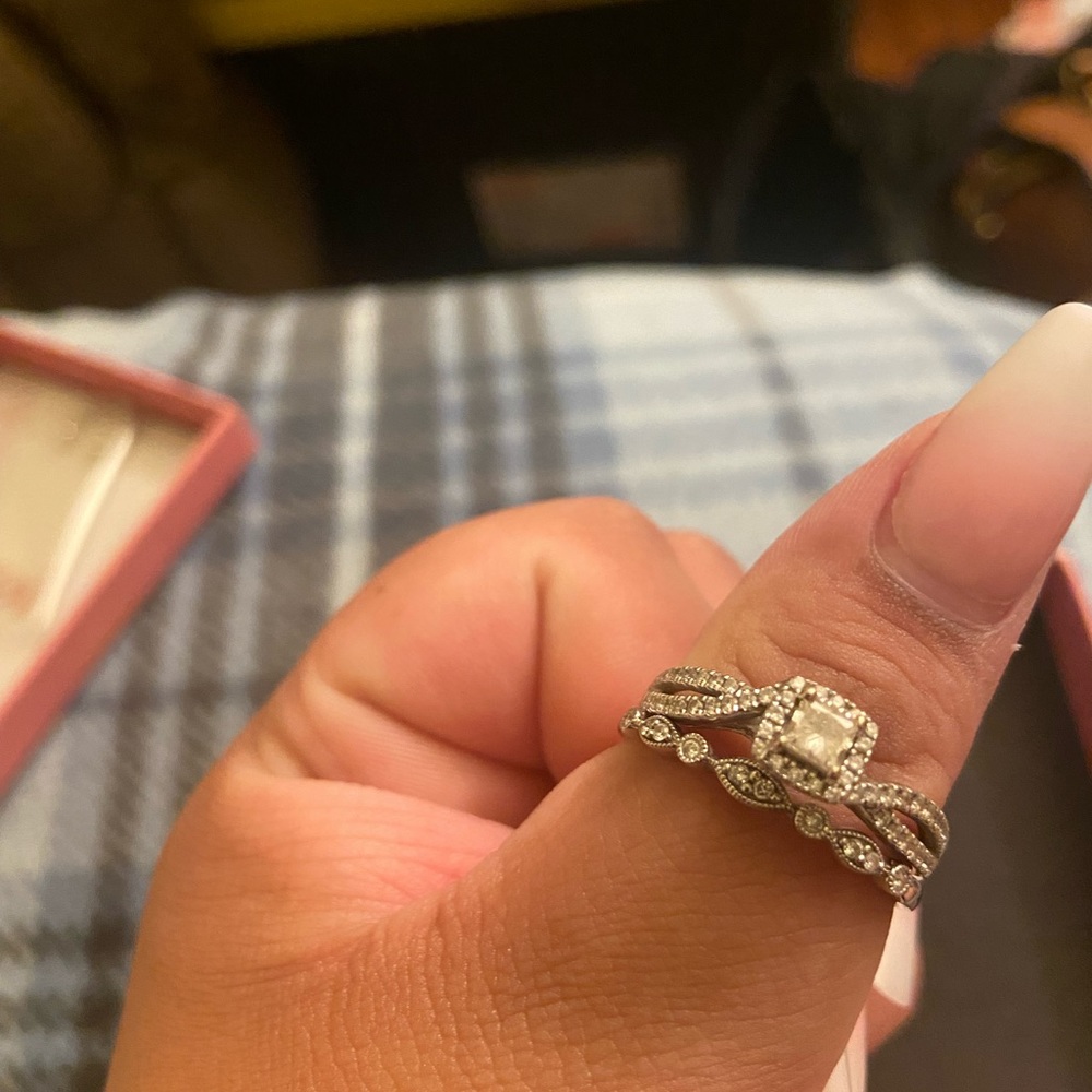 Wedding ring set- size 10 - Picture 4 of 6